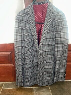 Murano Gray Plaid men’s suit. Burgundy with stripes.  pant size 34x30.